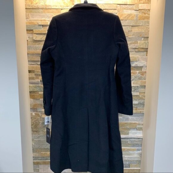 HiSO Wing Collar Cashmere and Wool Coat - Picture 4 of 6